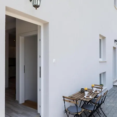 Siblings - Premium Two Bedroom With Terrace And Garden V... アパート